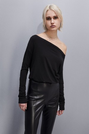 Patrizia Pepe “essential” Long-sleeved T-shirt Schwarz | 290678-PAT